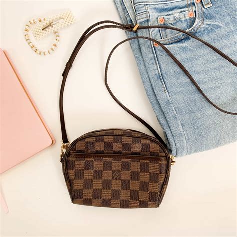 comment reconnaitre un sac louis vuitton authentique|Comment repérer une contrefaçon Louis Vuitton .